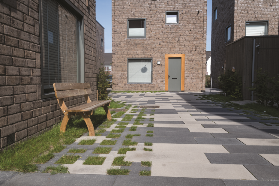 The Vrije Veld in Almere: a good example of a low-traffic street