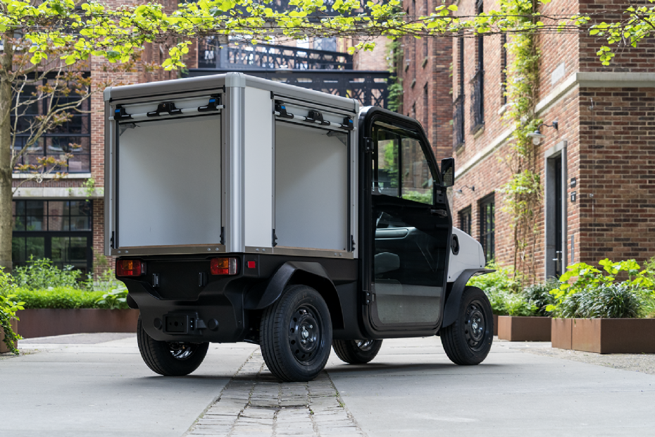 The Goupil G4+ seen from the rear