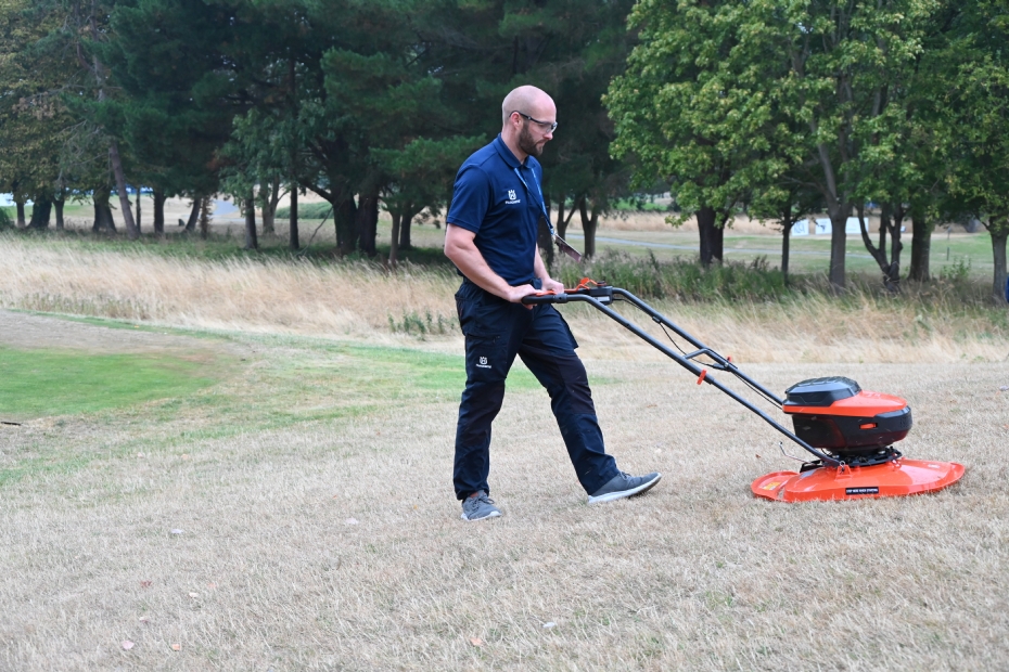 The Husqvarna GX560i